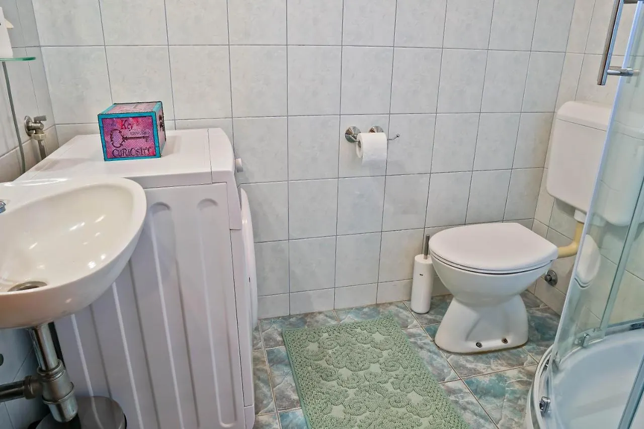 Apartment Dalibor 1870 Pula